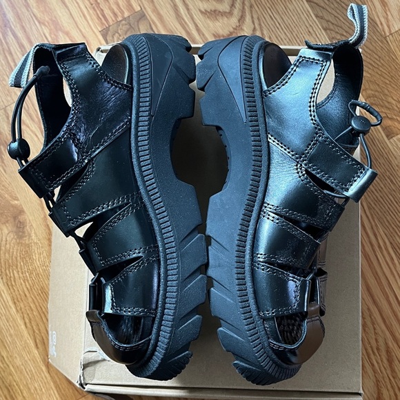 E8 By Miista Eunice Black Sandals EU 37 or 6.5 US NIB - Picture 9 of 16